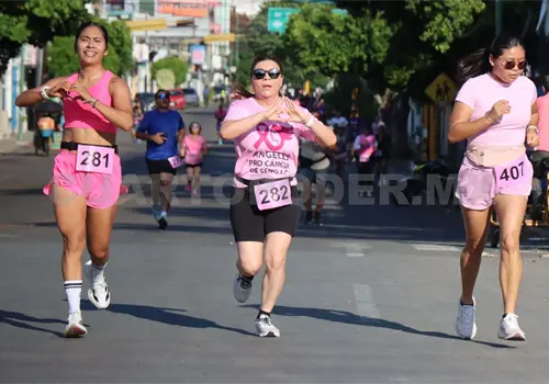 Corren por una noble causa en Tuxtla
