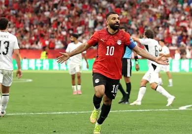 Salah guía a Egipto en su primera victoria