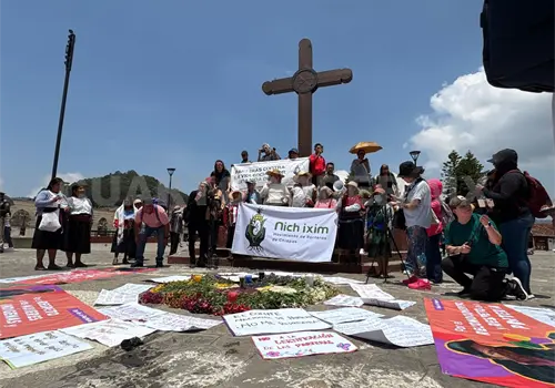 Rechazan al Comité Nacional de Partería