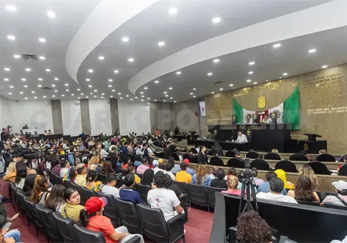 Aprueban leyes de identidad de género
