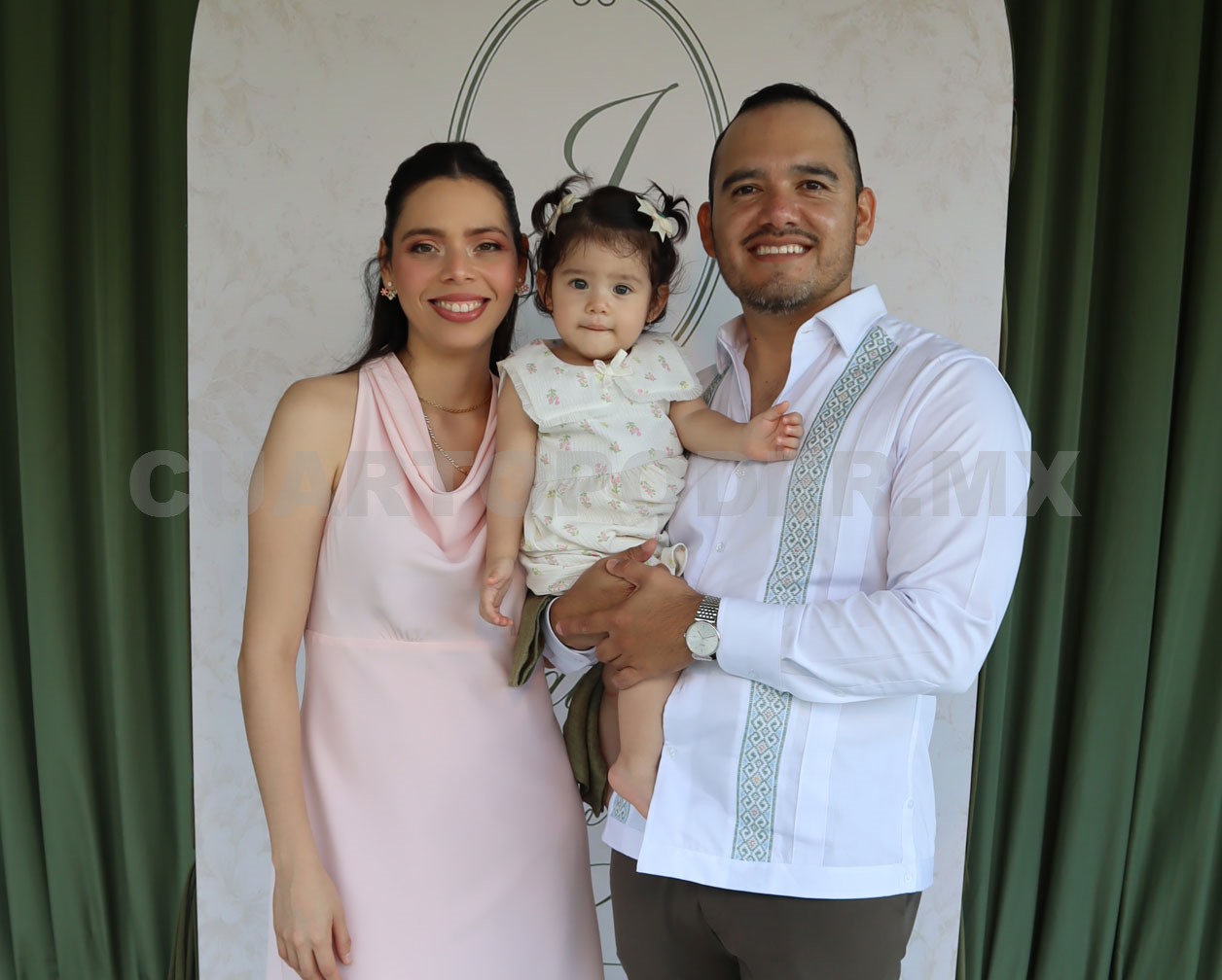 Jorgito cumple un año y recibe el bautismo