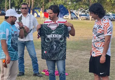 Jorge “Burrito” Hernández inspira a jóvenes