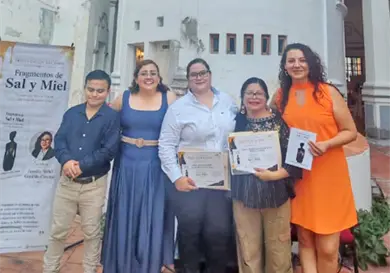 Presentan libro de amor y desamor