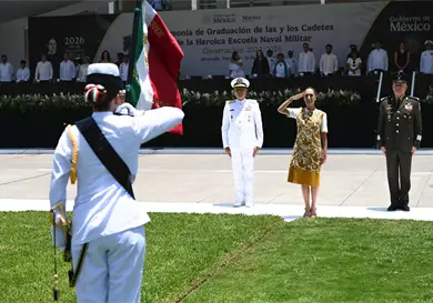 Llama Sheinbaum a marinos a defender la soberanía 