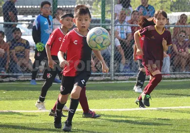 Reforma impone condiciones con goleada
