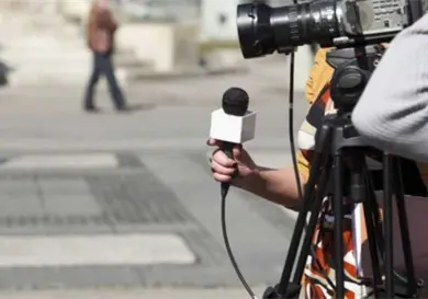 Ven riesgos en regular medios de comunicación