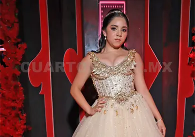 Fernanda vive su festejo al máximo