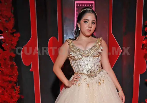 Fernanda vive su festejo al máximo