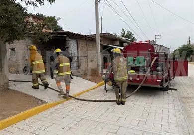 Incendio deja pérdidas en una vivienda