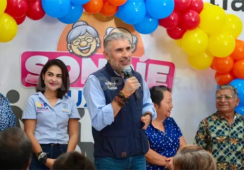 Benefician con más de 170 prótesis dentales en Tuxtla