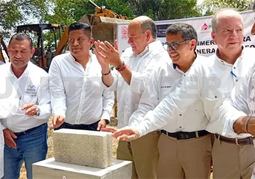 Inician construcción de albergue en hospital