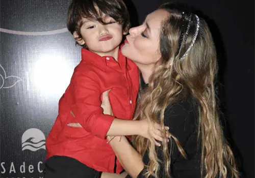 Sherlyn es desmentida por su hijo