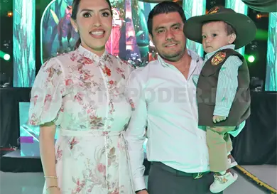 Jorge cumple un año y recibe el bautismo
