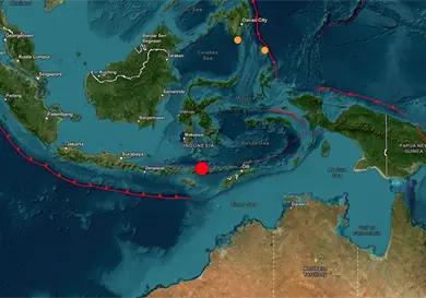 Reportan terremoto de magnitud 7.7 en Indonesia