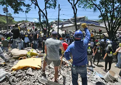 Ascienden a 289 los muertos por terremoto
