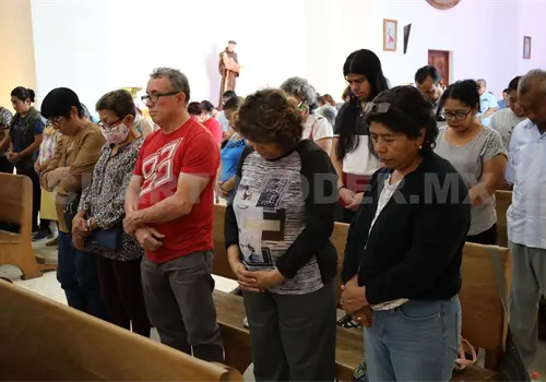 Llama arzobispo a trabajar por la paz en el estado
