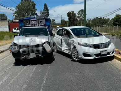Percances en bulevar provocan caos vial