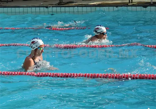Delfines dominan 9ª Copa Acuática Villaflores