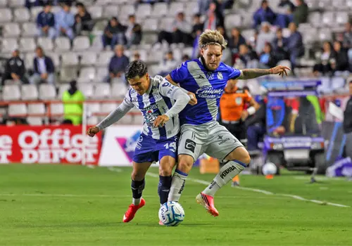 Puebla consigue agónica victoria frente al Pachuca