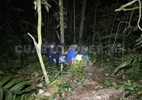 Cadáver flotaba en un río
