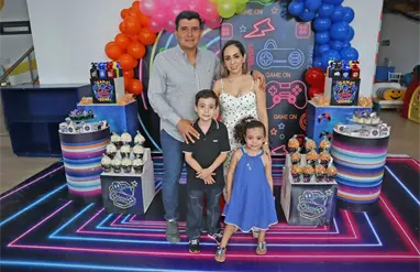 Carlos Fernando cumple 8 años