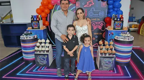 Carlos Fernando cumple 8 años