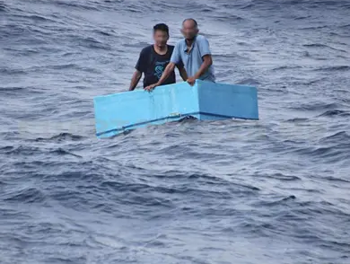 Localizan con vida a pescadores de Paredón Localizan con vida a pescadores de Paredón