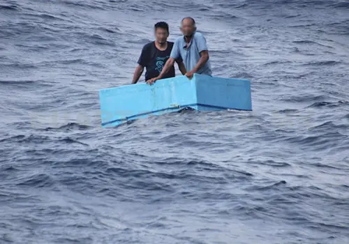 Localizan con vida a pescadores de Paredón