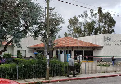 Denuncian retención de expediente médico Denuncian retención de expediente médico