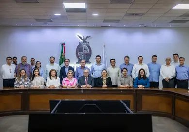 Estoy de regreso, vamos a seguir gobernando: Rocha