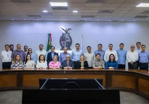 Estoy de regreso, vamos a seguir gobernando: Rocha