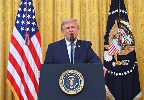 Trump dice que trabaja nuevo acuerdo con México