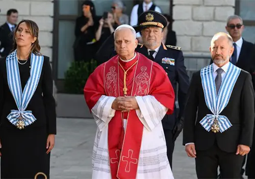 Papa León XIV alerta contra la idolatría política