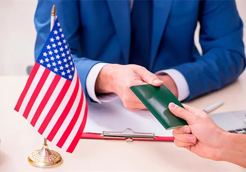Visa revocada no equivale a acusación ni a inocencia