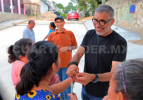 Ángel Torres da seguimiento a obras de Calles Felices