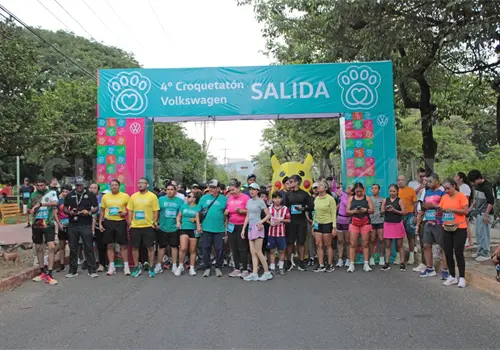 Corren por una causa muy “perruna”