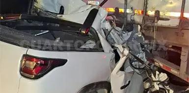 Se incrusta en tráiler; el conductor falleció Se incrusta en tráiler; el conductor falleció