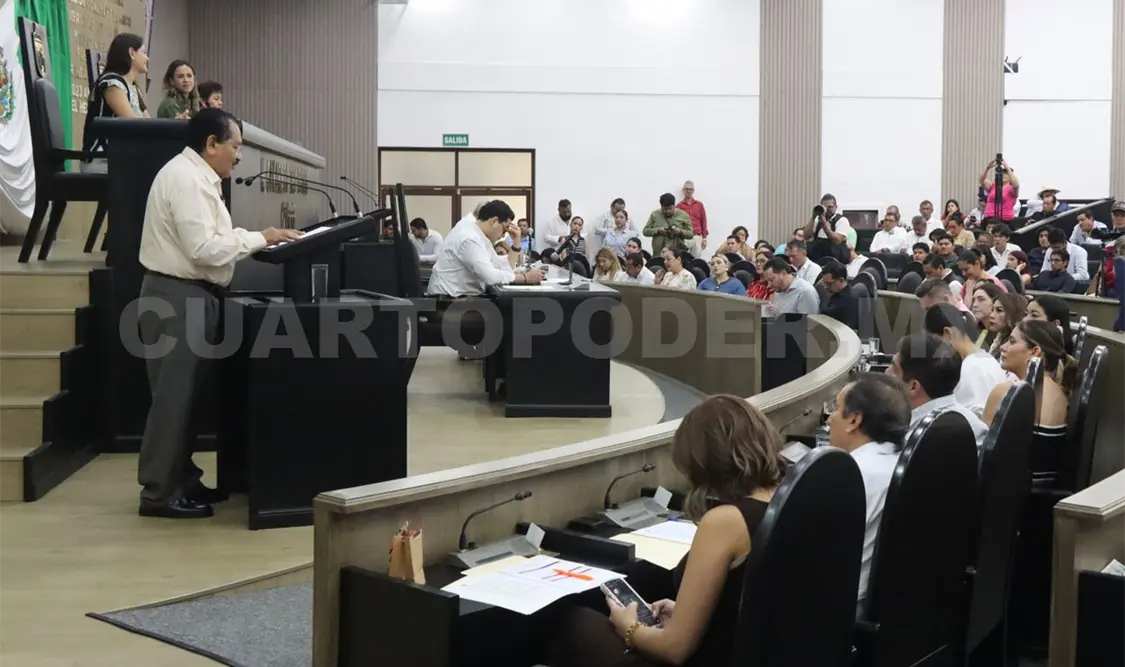 La reforma precisa que el periodo de separación del cargo será de 90 días previos a la jornada electoral. CP