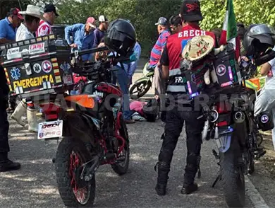 Chocan motocicletas por presunta invasión de carril