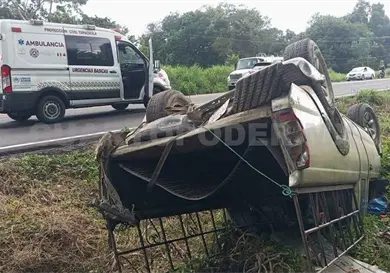 Se estrellan por alcance y uno sale del camino Se estrellan por alcance y uno sale del camino