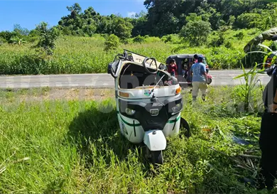 Aprendía a manejar, pero acabó volcando