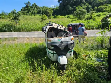 Aprendía a manejar, pero acabó volcando
