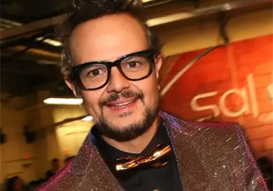 Aleks Syntek se irá de México