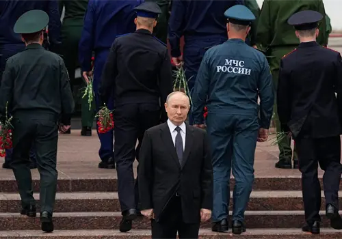 Putin gana elecciones, pero misiles golpean Moscú