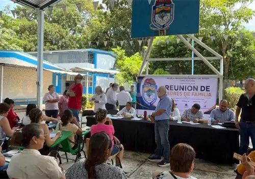 Cuotas escolares no deben ser un botín personal