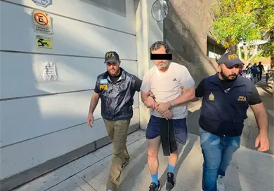Impugna Farías fallo de juez que desechó amparo