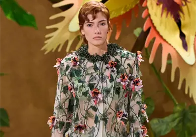 Blusas que no deben faltar en tu closet Blusas que no deben faltar en tu closet