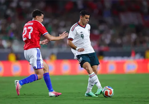 México cierra la fecha FIFA con insólita derrota ante Chile