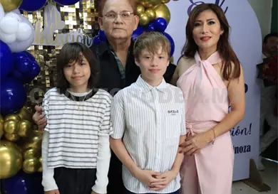 Celebran sus años de servicio