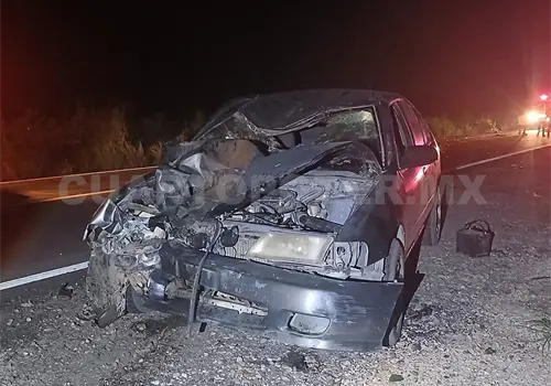 Mueren dos en brutal encontronazo frontal